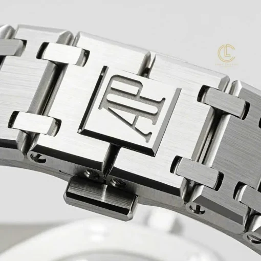 Audemars Piguet Royal Oak “Jumbo” Extra-Thin 16202ST.OO.1240ST.01 Blue Dial Steel - VIP Version