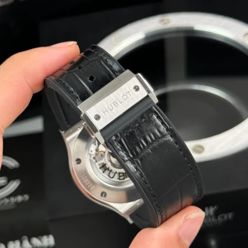 Đồng hồ Hublot Classic Fusion Diamonds Moissanite Pave 42mm Dial Black - VIP Version