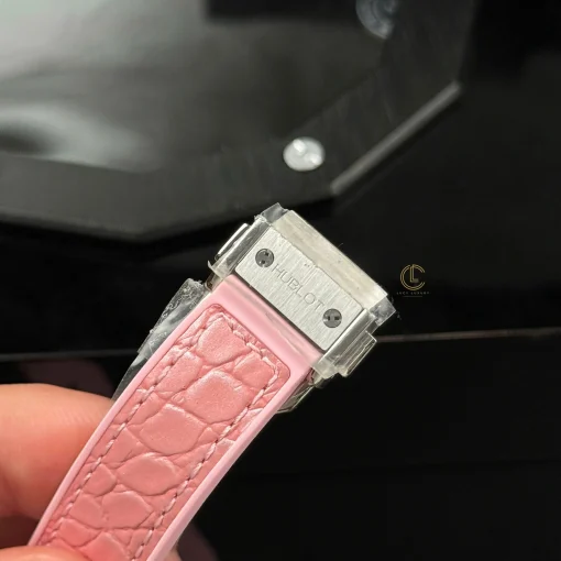 Hublot Classic Fusion Pink Pearl 581.NP.6210.LR.1204.JPN17 33mm