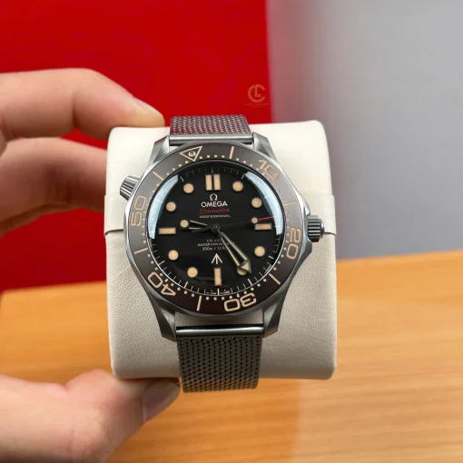 Seamaster Diver 300M 007 Edition 210.90.42.20.01.001 42mm Titanium - VIP Version