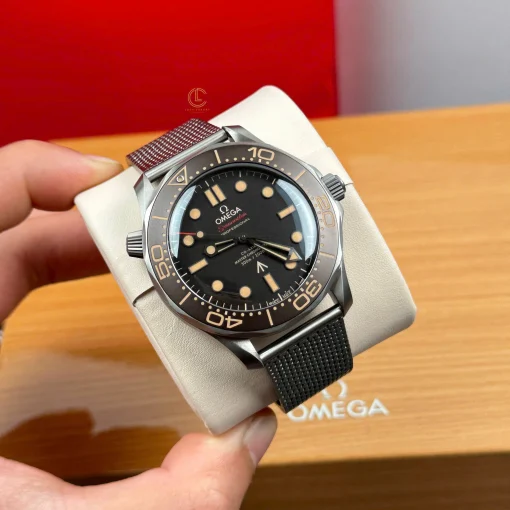 Seamaster Diver 300M 007 Edition 210.90.42.20.01.001 42mm Titanium - VIP Version