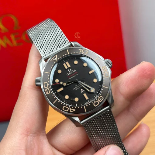 Seamaster Diver 300M 007 Edition 210.90.42.20.01.001 42mm Titanium - VIP Version