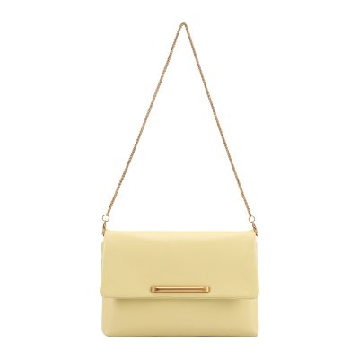 Your New Everyday Essential – A Compact, Chic Shoulder Bag That Goes from Coffee Runs to Dinner Dates